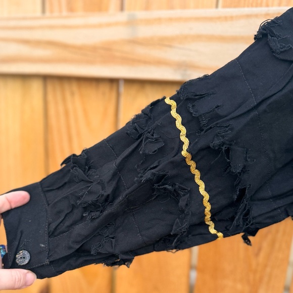 NANCY-K Vintage Western Embellished Button Front Long Sleeve Top - Picture 9 of 13